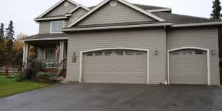 Lovely 4-Bedroom, 2.5-Bathroom Home in South Anchorage Gallery 1
