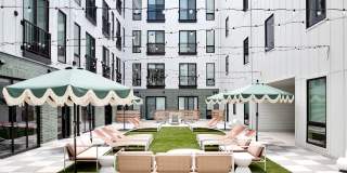 Artisan on 39th Gallery 21