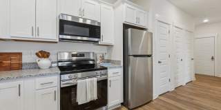 Lakeview Terrace Gallery 10
