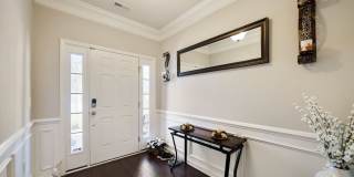 Stylish and Spacious 3bd/2.5ba Townhome w/ Garage in SE Durham! Gallery 5