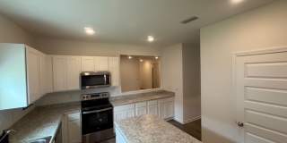 Beautiful 3/2 Single Family house with 2 car garage Gallery 3