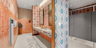 Skyline 776 Skyline 776 Gallery 49