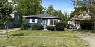 Charming 3-Bedroom Property in Prime Location Gallery 3