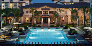 Amara Las Colinas Gallery 1