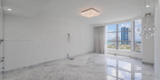 19195 NE 36th Ct Gallery 9