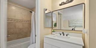 1940 Hawaii St Gallery 1