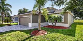 Very comfortable three bedroom two bath house with the screened in lanai. Gallery 1