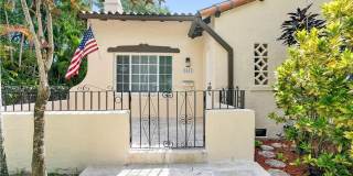 2413 N Greenway Dr Gallery 3