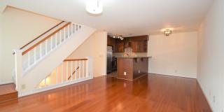 Two Level (1BR/1BTH) Condo in Gables on Tuckerman!! Gallery 1