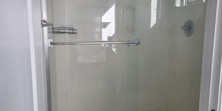 1 BR 1 BATH FULL REMODEL UPPER UNIT FREE RENT OAC Gallery 23