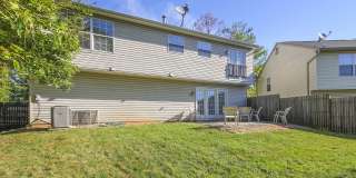 FENCED IN YARD!!!  Beautiful 4/3 UPDATED SF Home in Gaithersburg Gallery 12
