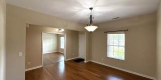 Spacious Home in Creekshire Village! Gallery 3
