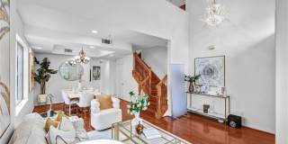 201 N Lincoln Gallery 6