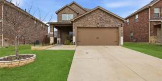 807 Cormorant Street Gallery 1