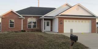 Nice 3 Bed 2 Bath House In Hunters Gate! Gallery 1
