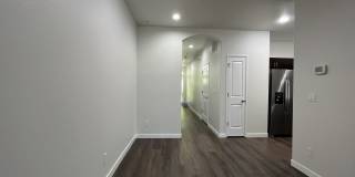 Beautifully Updated Bethany Townhome with Private Backyard and Modern Finishes Gallery 16