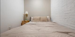 370 8th Ave Gallery 10