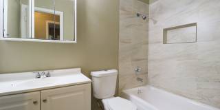 Midtown 3 Bedroom Gem! Available Mid/Late August Gallery 12
