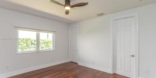 425 N Shore Dr Gallery 21