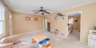 Newly Renovated 2 bedroom, 1 bathroom Urbana-Available April 1st, 2026 Gallery 1