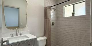 1222 W Baseline Road unit: 208 Gallery 20