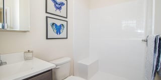 208 Ashley Court Avenue Gallery 1