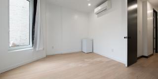 Ditmas Park Gallery 11