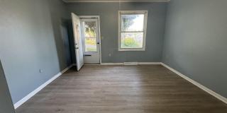233 Reese Street Gallery 4