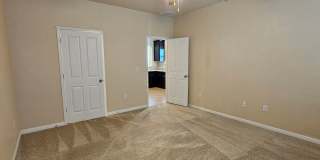 Beautiful Two-story 3 bed / 2.5 bath Home in Cedar Park Gallery 18