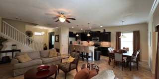 GORGEOUS SINGLE FAMILY HOME, PROFESSIONALLY DECORATED, FULLY FURNISHED GORGEOUS SINGLE FAMILY HOME, PROFESSIONALLY DECORATED, FULLY FURNISHED Gallery 7