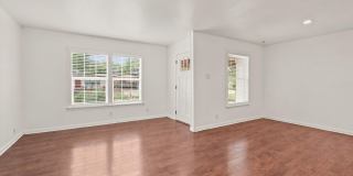 Welcome Home to East Terrell Hills! Gallery 5