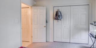 1816 SEAY Court Gallery 13
