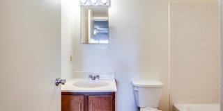 Meadow Creek Apartments Gallery 24