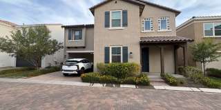 Modern 3-Bedroom + Loft + Den in Gated Phoenix Community with Mountain Views Gallery 10