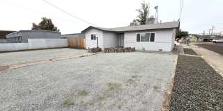 Remodeled 3 Bedroom 1 Bath Home on Large Corner Lot Gallery 1