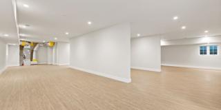 $11,995 - Stunning Executive Estate in Willow Glen $11,995 - Stunning Executive Estate in Willow Glen Gallery 62