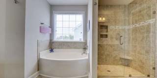 1444 Eastbourne Drive Gallery 34