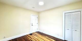 98 Safford St Gallery 26