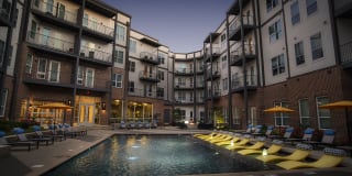 Avenue Madison Gallery 20