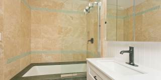 Rarely Available Private Estate in Manoa! Move in Ready! Gallery 13