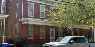 Beautiful Victorian Rowhome with Modern Updates – Available Now! Gallery 37