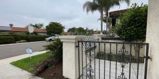 Light and Bright 3 Bedroom 2 Bath Oceanside Home! Gallery 3