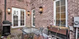 407 East Hull Street Gallery 5