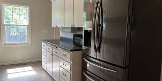 NEW LISTING In Desirable N. Richland Neighborhood; Walking Distance to Columbia River/Walking Path Gallery 12