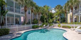 947 HEMINGWAY CIRCLE Gallery 69