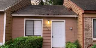 1 BR /1 BA Townhome in Villas of Westridge for sublease Gallery 1