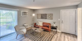 Eagle Creek Apartments Gallery 30