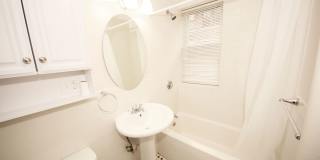 Nicely renovated studio in Cleveland Circle! Gallery 1