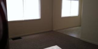 Cozy 2 Bedroom Apartment Available! Gallery 3