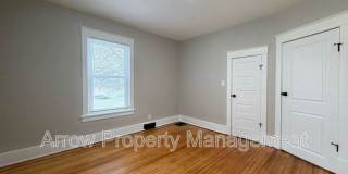 126 South 28th Street Gallery 16